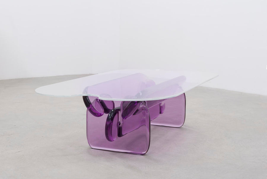 Fun and whimsical contemporary transparent bubble coffee table. Made in resin by artist Ian Alistair Cochran, represented by collectible design gallery Tuleste Factory in Chelsea NYC.