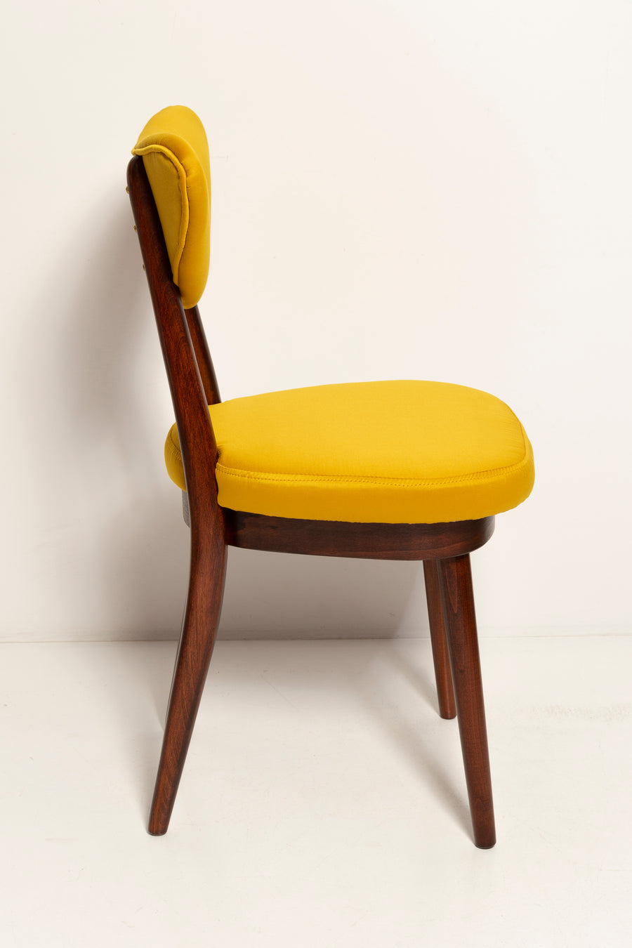 Heart Chair in Yellow Dedar Gildo