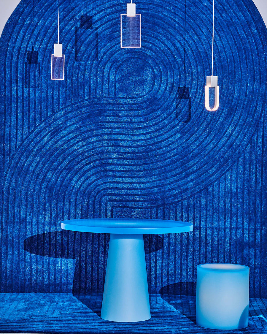 Elliptical Entry Table In Blue – Tuleste Factory