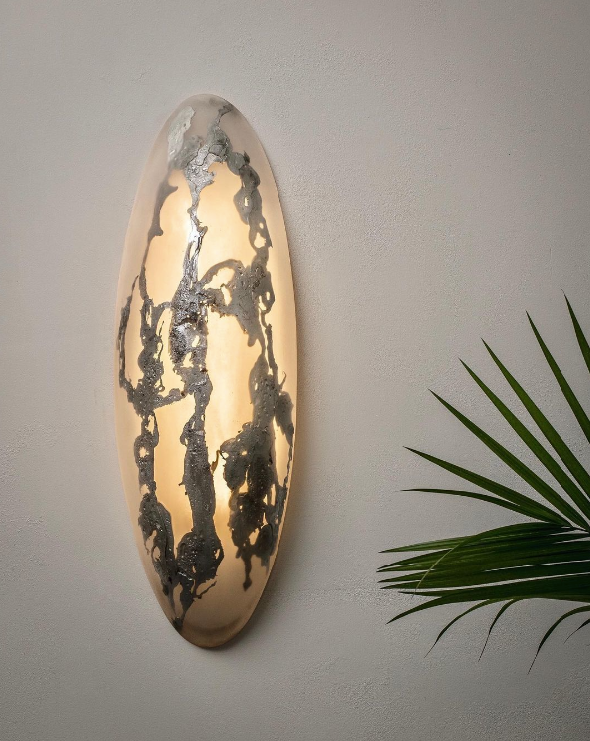 Gorgeous art wall light, the pear sconce by Amanda Richards. Represented by design gallery, Tuleste Factory, in Chelsea NYC. 